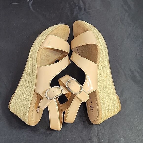 STYLE &CO ANKLE STRAP ADJUSTABLE BUCKLE ROUND TOE SLIP-ON WOMEN"S SANDAL - Picture 12 of 14